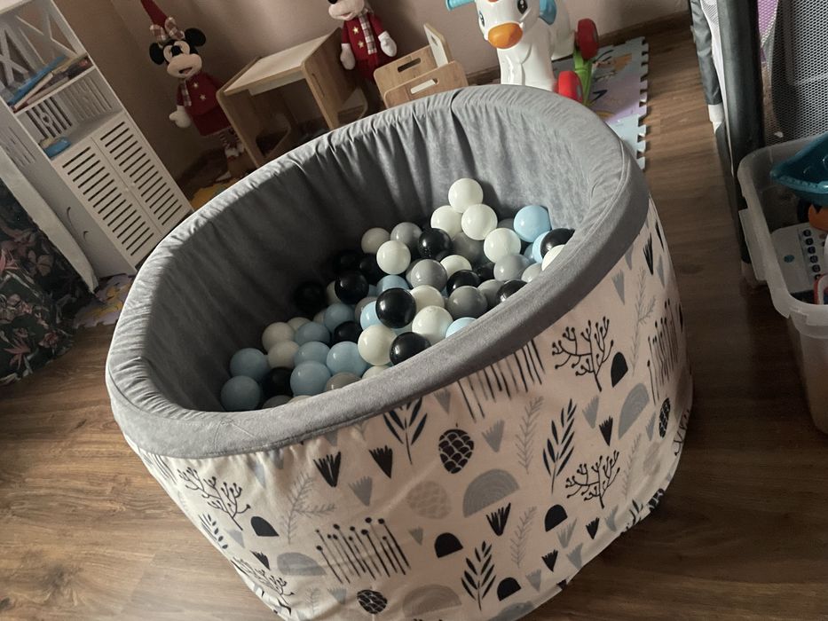 Basen z piłeczkami idealny stan! 100zł