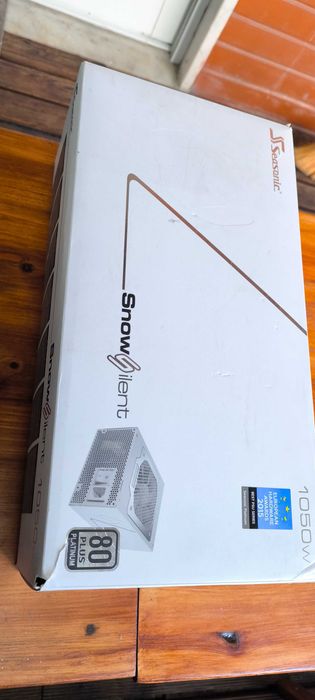 Fonte alimentação seasonic snow silent 1050w power supply