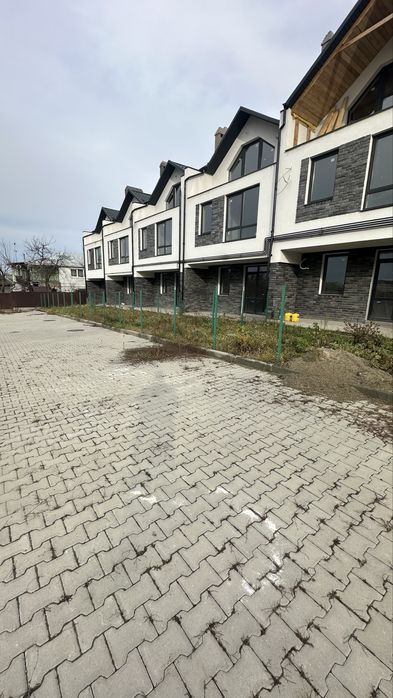 Продаж; будинок; таун-хаус; Чернівці; газ, міська вода, каналізація;