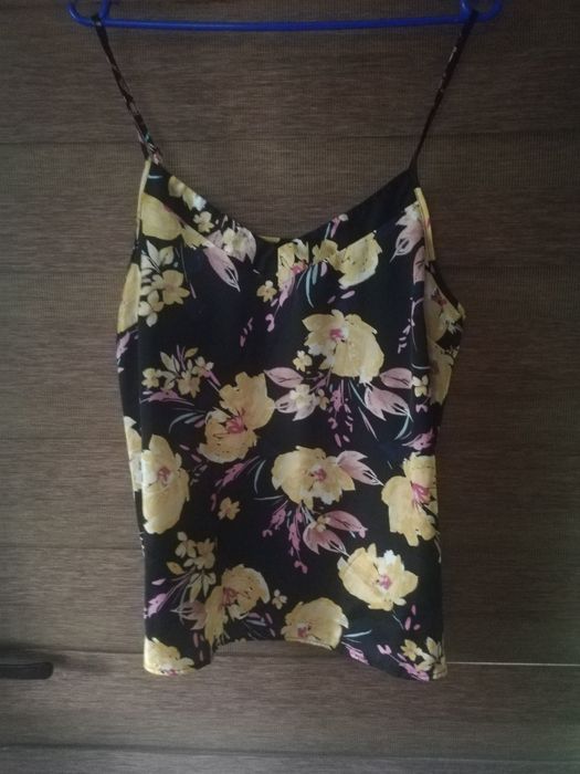 Bluzeczka na szeleczkach Primark