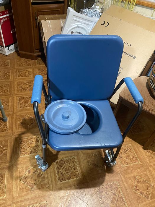 Розбірний стілець-туалет з м'яким сидінням OSD-MOD-WAVE2