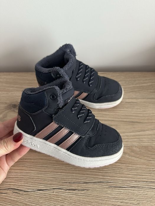 Кросівки для дівчинки Adidas