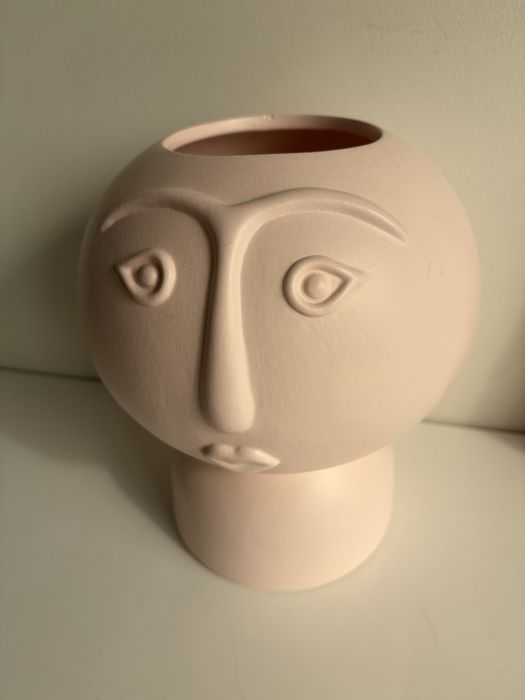 Jarro  branca (bordalo pinheiro) e rosa cara