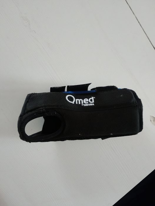 Orteza qmed xs lewa reka