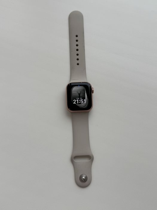 SE Gold Aluminum Case Starlight Sport Band 40MM