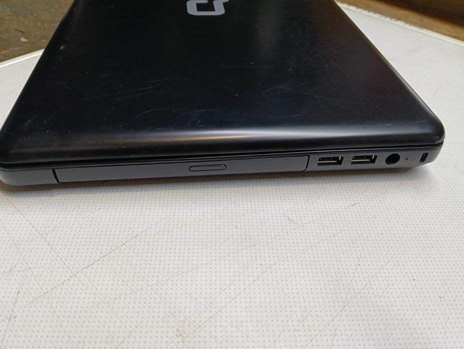 Laptop Presario CQ57