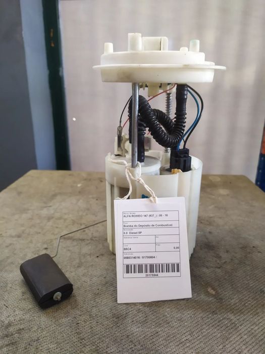 BOMBA DE COMBUSTIVEL ALFA ROMEU 147 / 51700804 / 0580314016