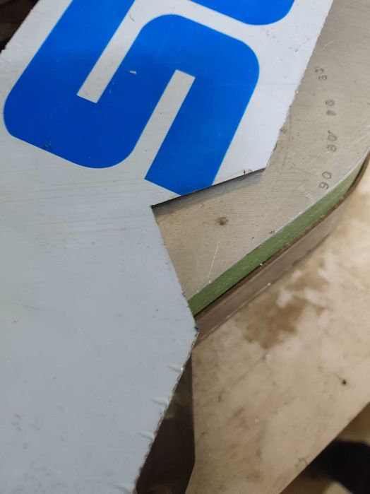 Wykrawarka do naroży