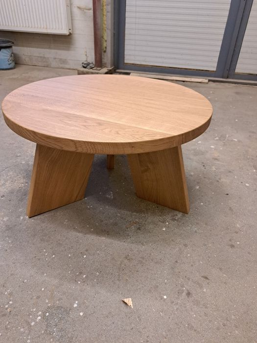 Stolik dębowy okrągły ,okolicznosciowy,kawowy