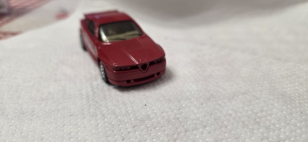 Matchbox alfaromeo SZ z 1991 r