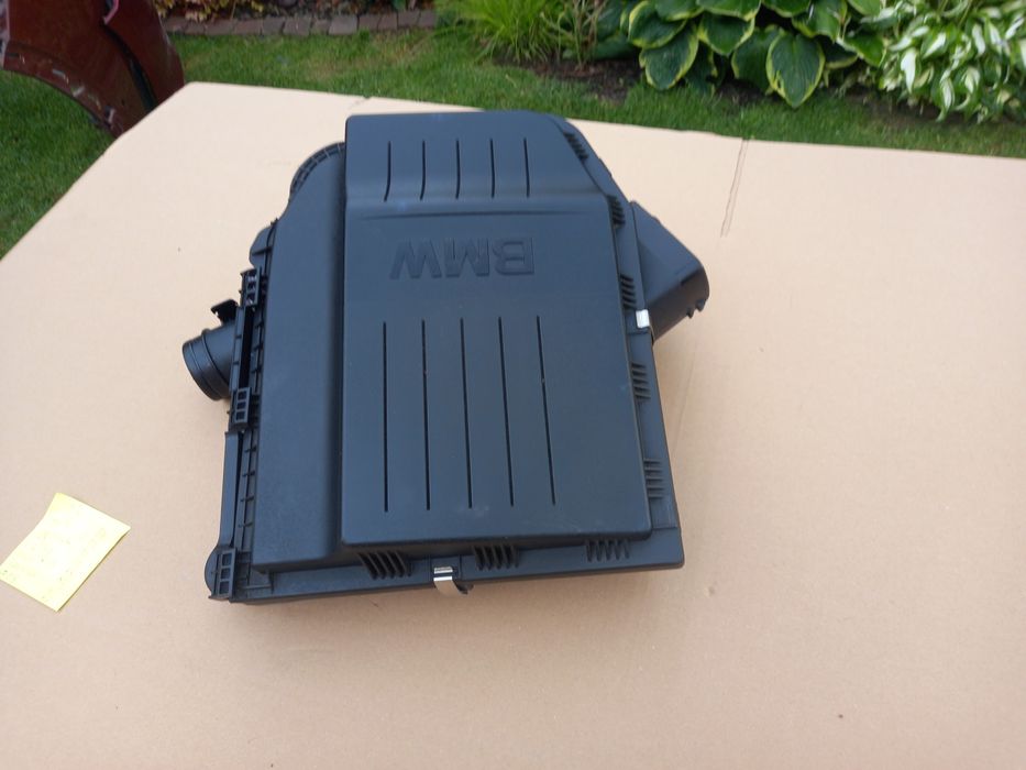 Obudowa filtra powietrza BMW 3 E90-93 E82,88 E60,61