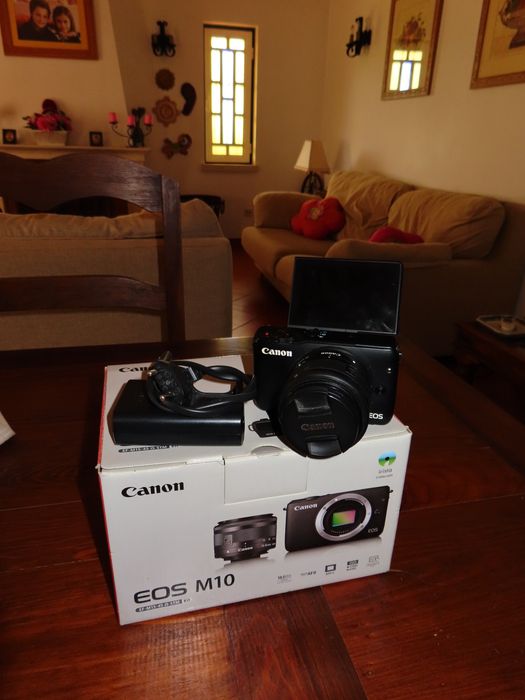 Canon EOS M10 + Objetiva EF-M 15-45mm