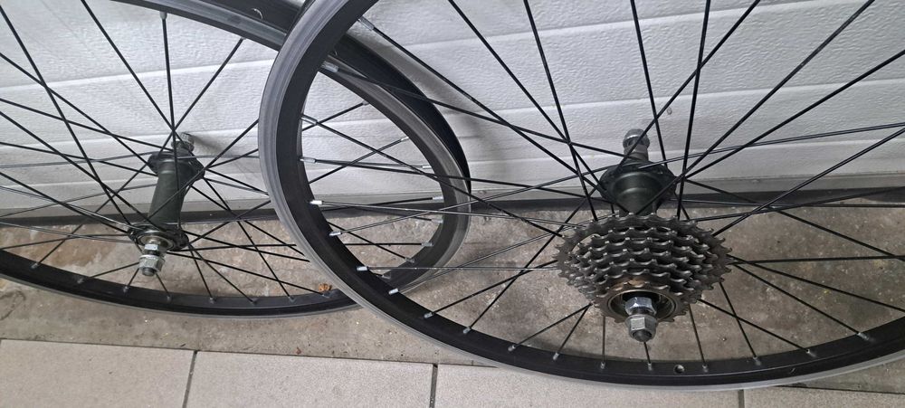 kpl Koła KROSS  24" cale czarne  v-brake MTB Kross tył + przód