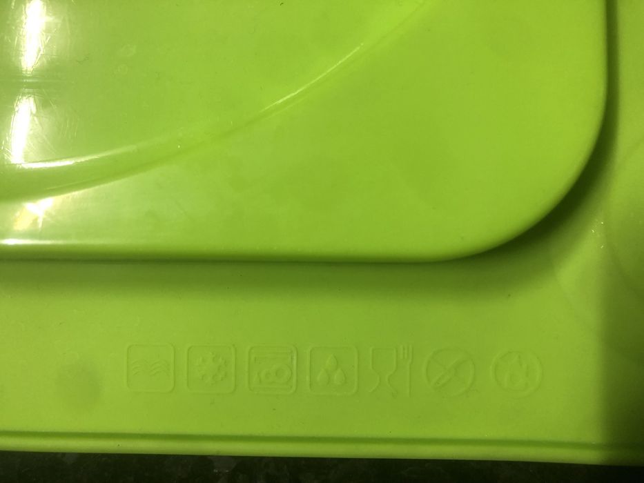 Prato bebé silicone com ventosas Easymat64332101277954122