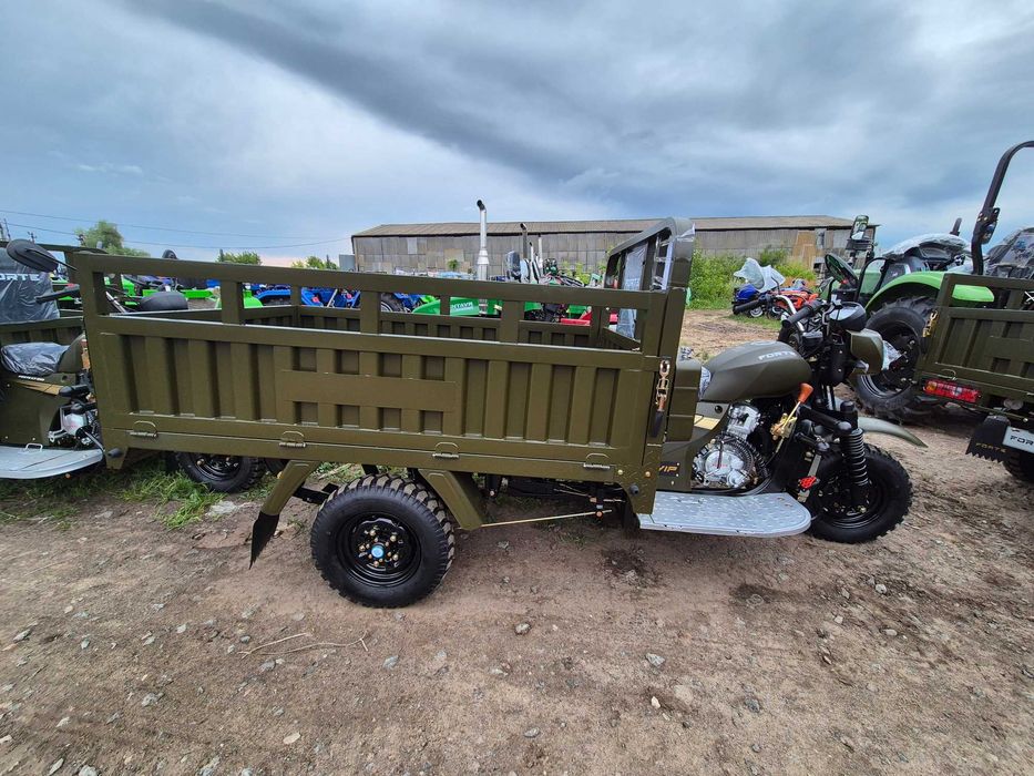 Бензиновый грузовой трицикл Forte 250 C252 130*200 кузов