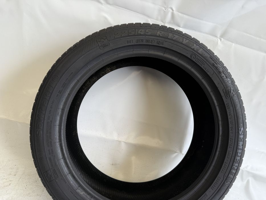 225/45/17 Semperit Speed-Life 2 94V (334)
