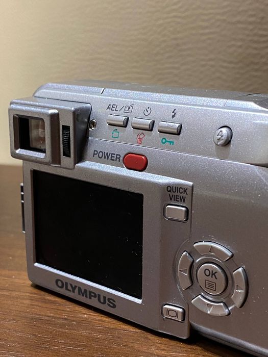 Olympus CAMEDIA C-765 Ultra Zoom, 10× оптичний зум