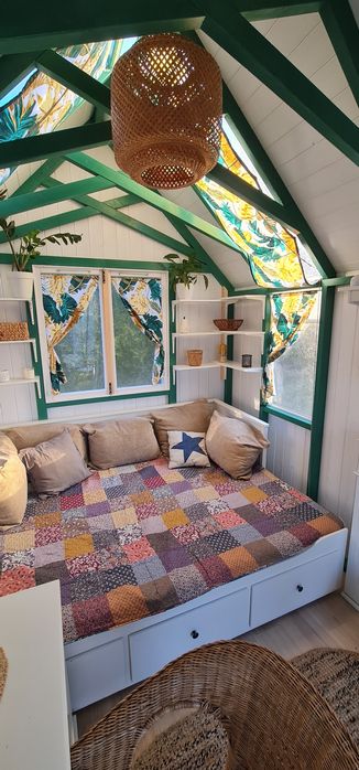 Umeblowany Domek ogrodowy