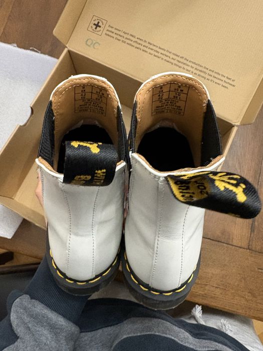Buty Dr. Martens Slip on Glany Białe Unisex