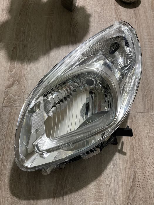 Ótica/Farol Renault Kangoo NOVO