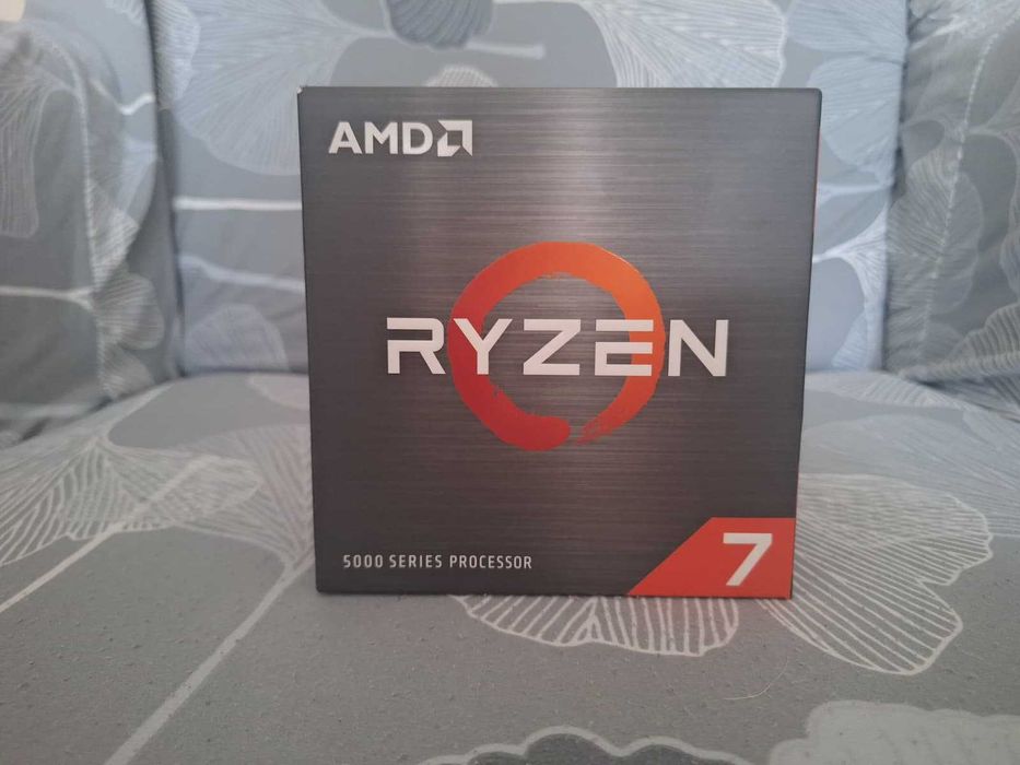 AMD Ryzen 7 5700x
