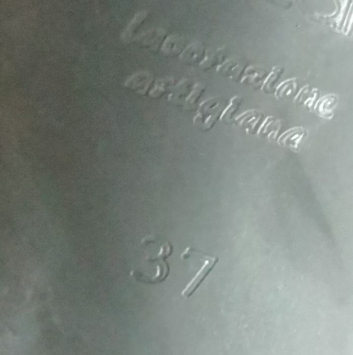 Kazar lakierki 37 czółenka na słupku 7 cm