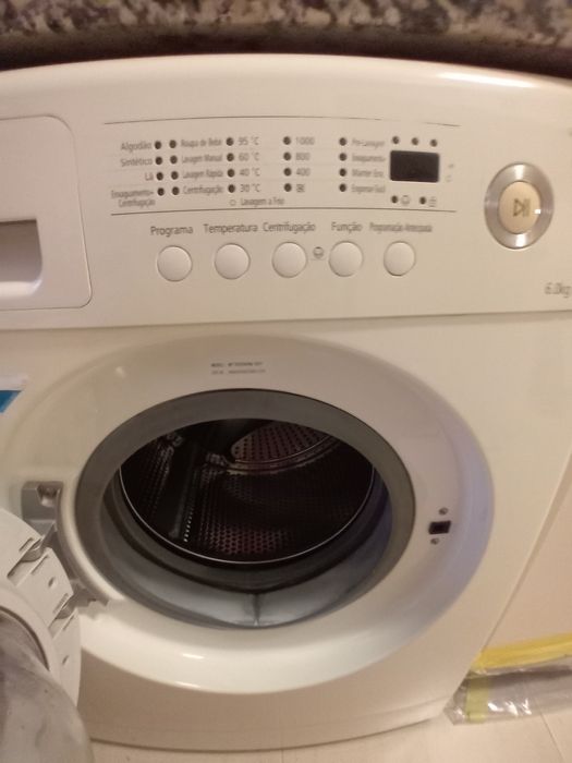 Maquina de lavar roupa de seis