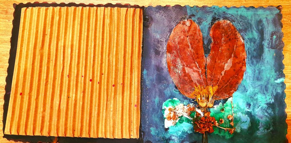 Cartão pintado a mão , uso para momentos especiais ou festivos.