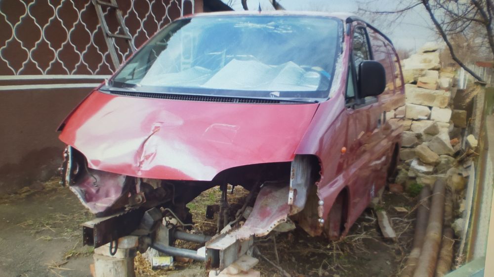 Продам мітсубіши Л 400 деліка L 400