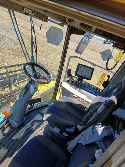 Комбайн New Holland CX 8.80 2017