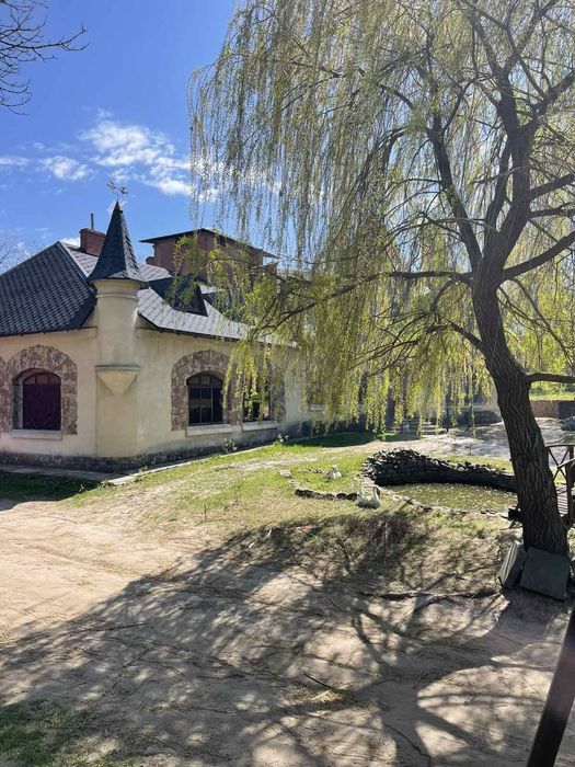 Продаж готельно-ресторанного комплексу "Снайпер" Київська область с.Капітанівка( Житомирська траса)