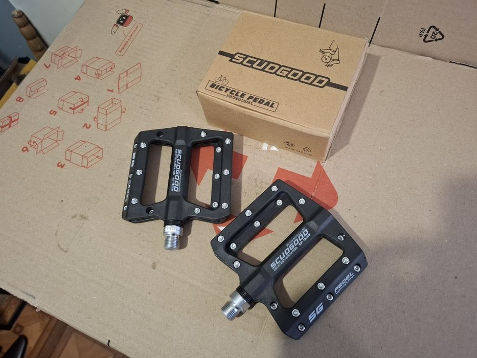 ВЕЛОсипедные педали нейлоновые 2 прома SCUDGOOD.
