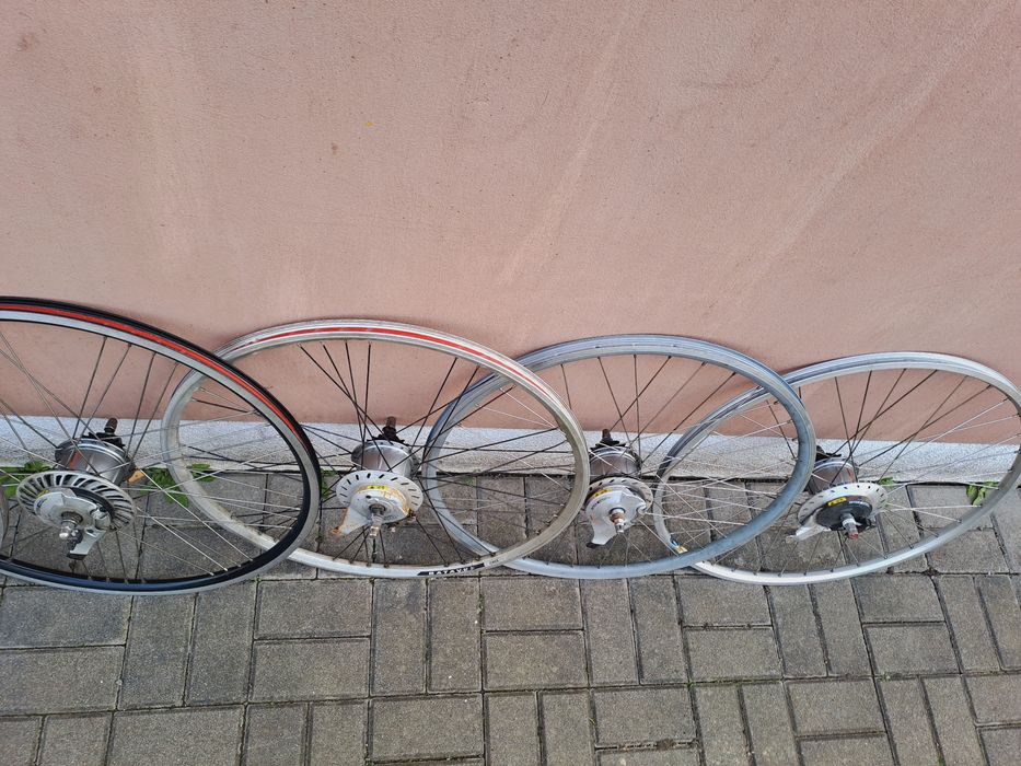 Велосипедні колеса 28" з  планетарною втулкою nexus-8 на ролерних галь