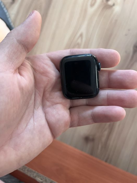 Apple Watch SE 2 (2nd Gen) 40 мм