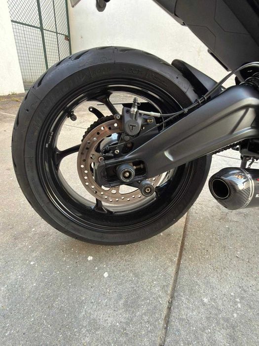 2025 Triumph trident 660