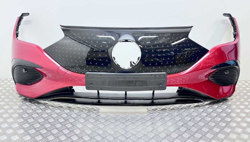 Mercedes-Benz EQE W295 Бампер передній