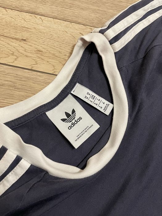 Синя футболка Adidas унісекс, розмір М.