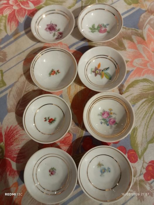 Tacinhas porcelana Candal