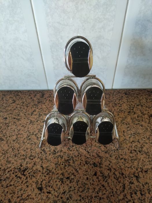 Grelhador de pedra oferta frascos condimentos