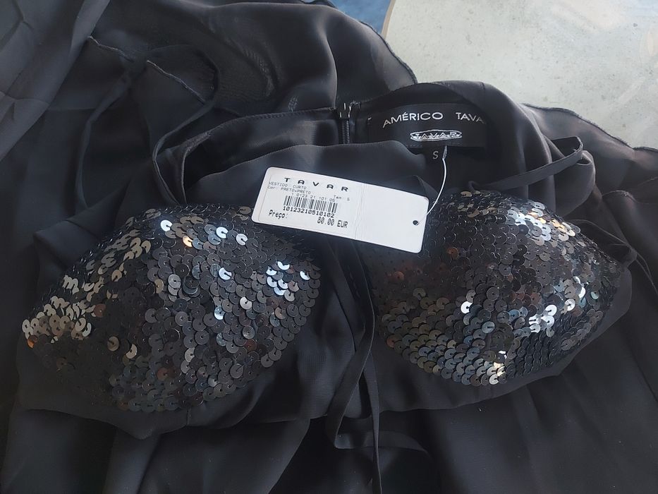 Vestido preto de cerimonia Américo Tavar