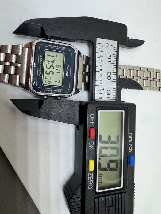 Zegarek Casio A-180 moduł 427 Vintage LCD sprawny