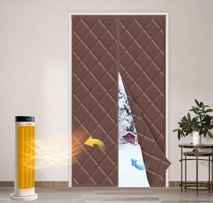 Теплозберігаюча штора на магнітах для дверей зима/осінь