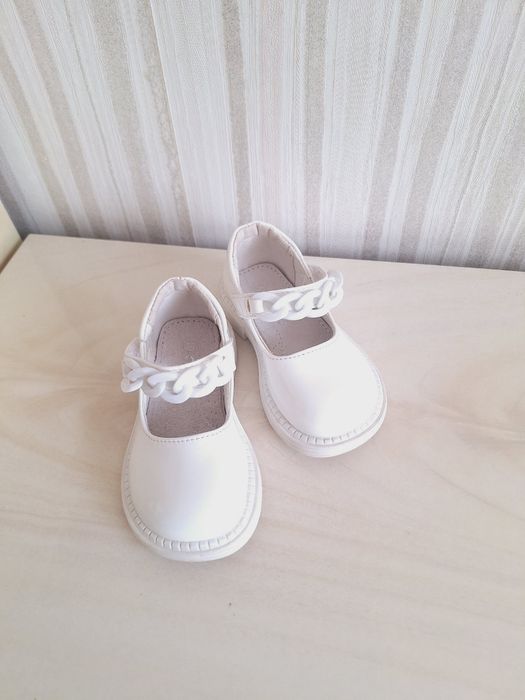 Білі туфлі 22   розміру