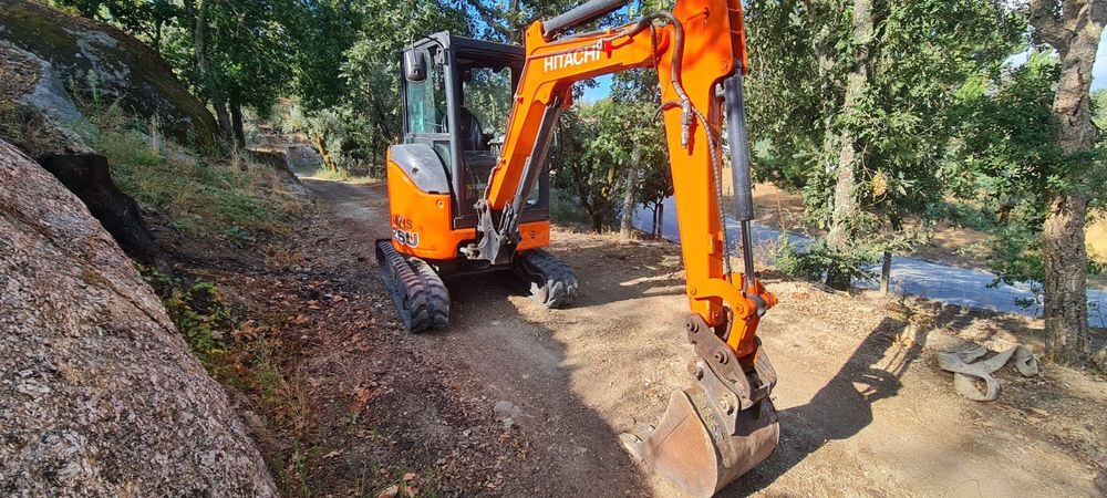 Mini giratória Hitachi zx26U 2016