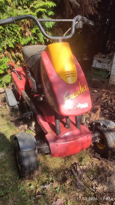 Kosiarka , traktorek, spalinowa. Nowy silnik.