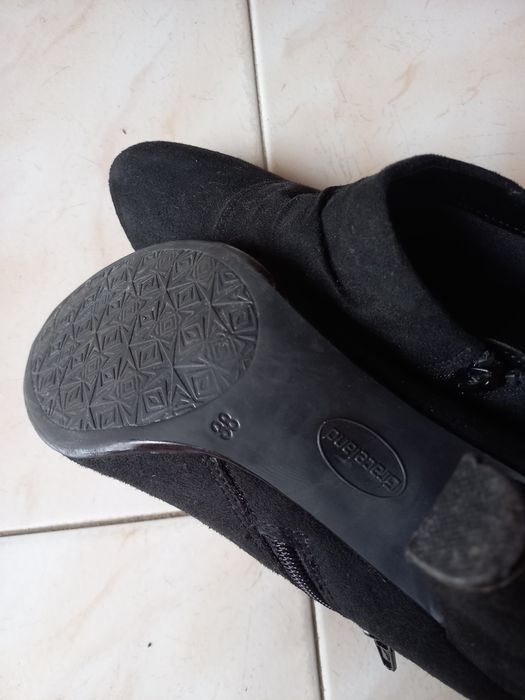 Botas sapato camurça preta