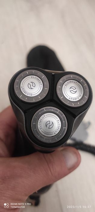 Электробритва акумуляторная бренда Philips цена за одну штуку