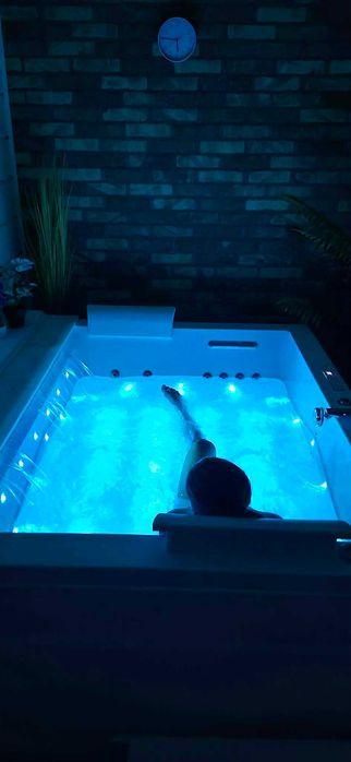 dom, wanna jacuzzi, sauna, kominek, romantyczny weekend, relaks