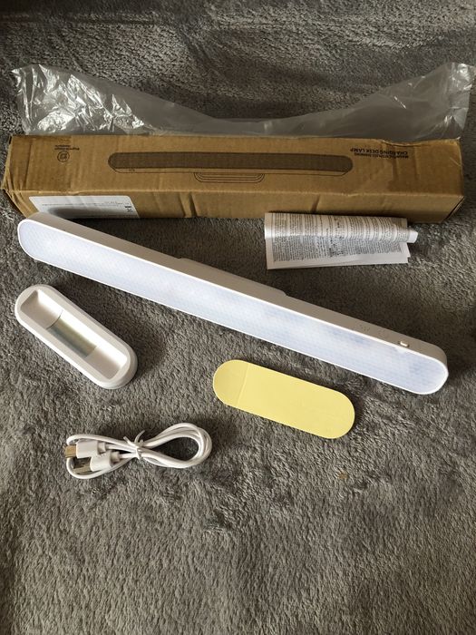 Акумуляторний LED світильник (лампа) на магнітному кріпленні.