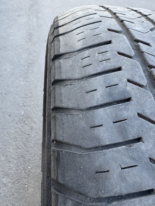 Michelin Agilis 51. 215/65/16c